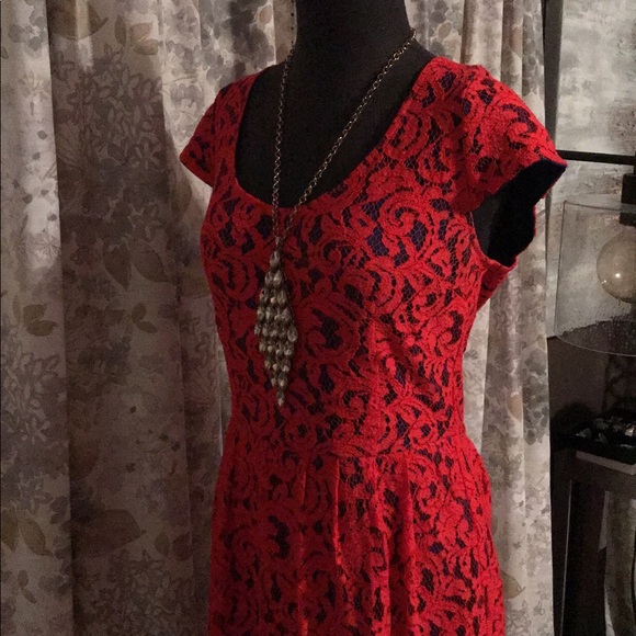NWOT Sugerlips Red Lace with Blue Underlay Dress L - Picture 7 of 8